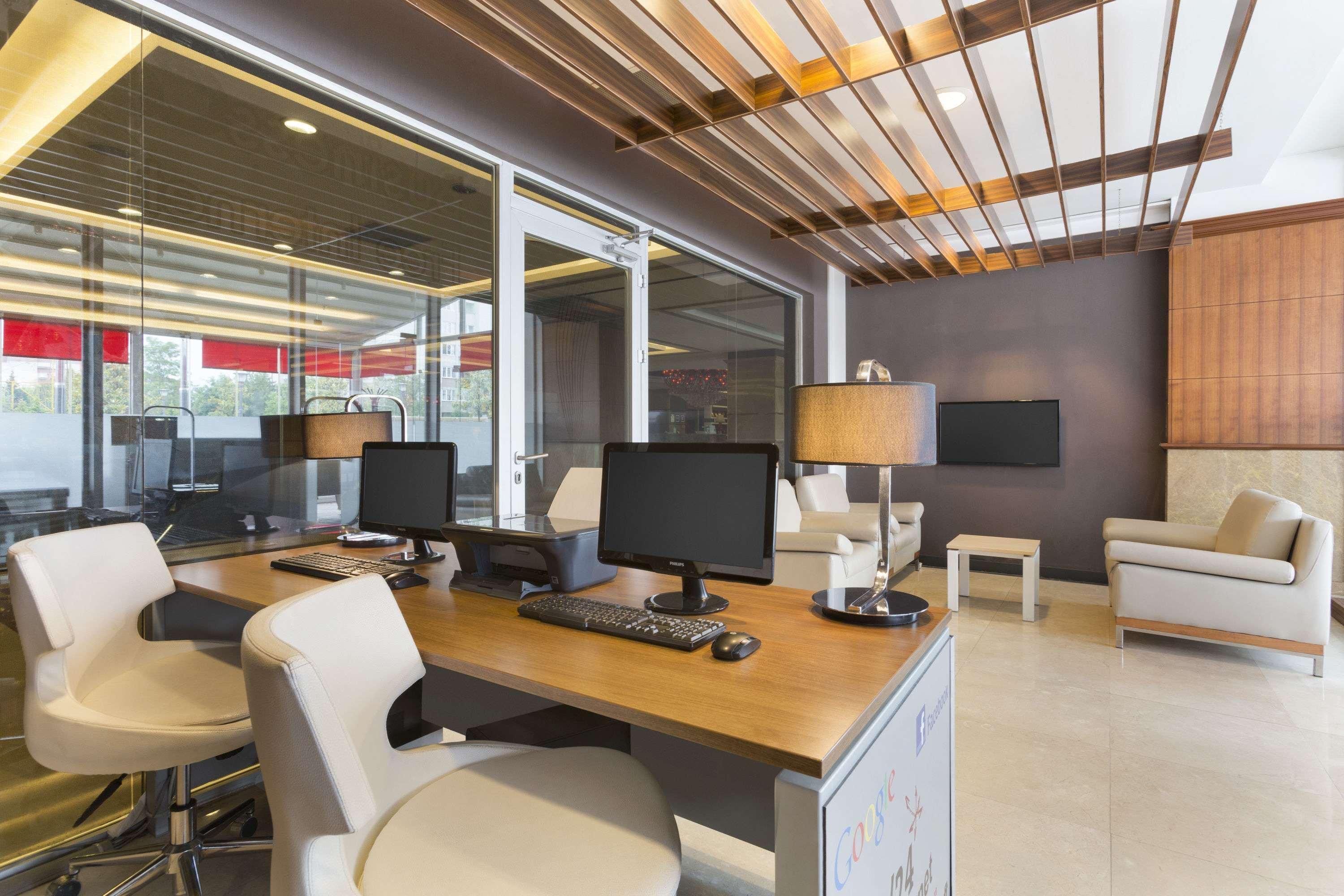 Ramada Plaza By Wyndham Izmit Hotel Kocaeli Luaran gambar 3D interior rendering of a modern office
