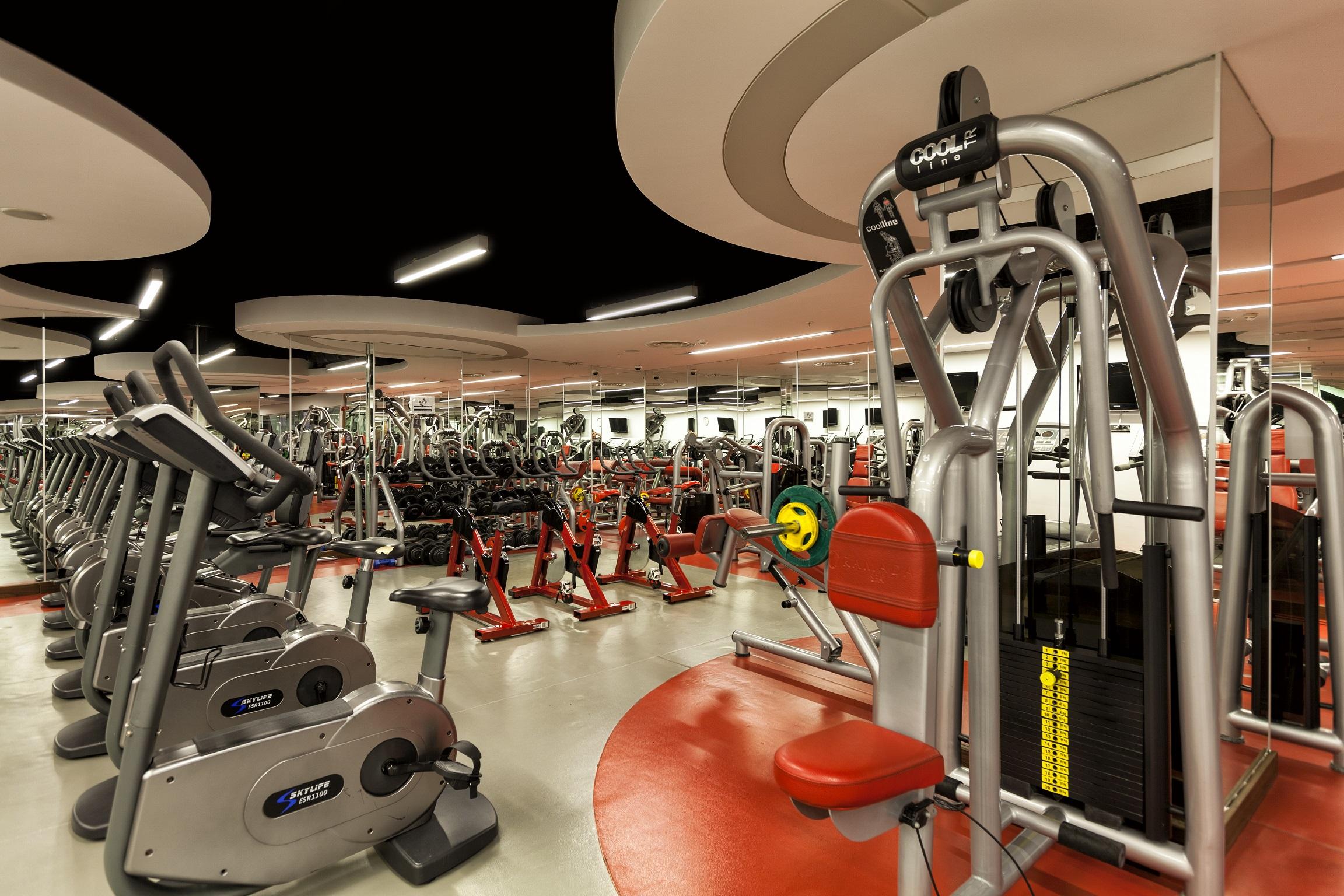 Ramada Plaza By Wyndham Izmit Hotel Kocaeli Luaran gambar A Virgin Active gym in London